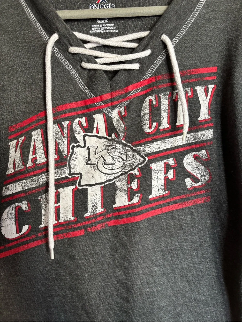 Majestic Kansas City Chiefs Gray v neck Sweater Pullover women’s medium